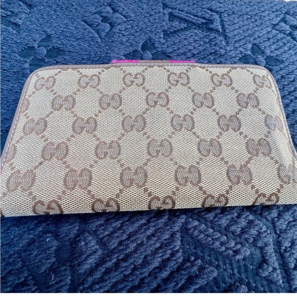 Authentic Gucci GG Monogram Continental Long Wallet - Picture 6 of 12